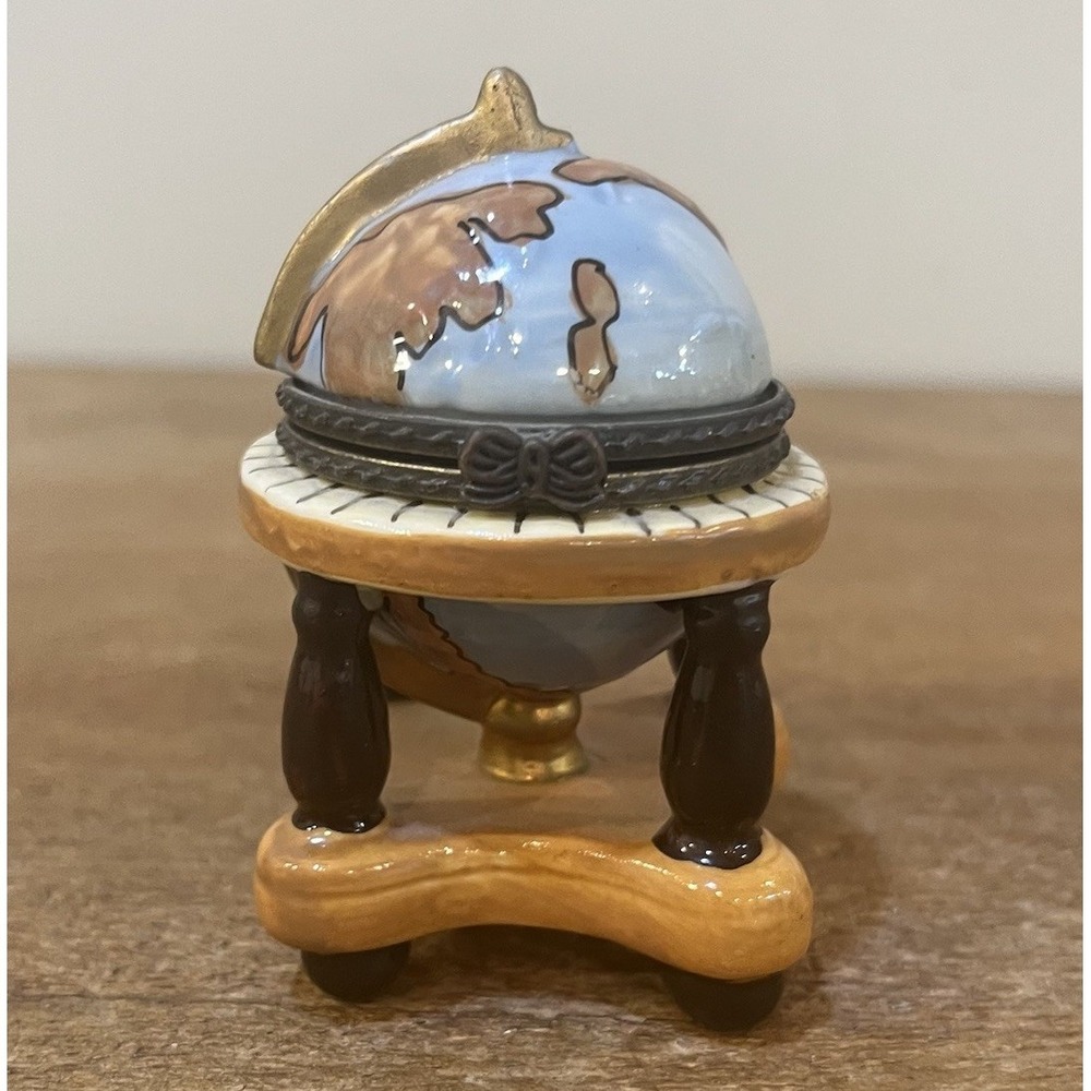 Vtg Miniature World Globe Hinged Trinket Box 3" Desk Decor Charming Collectible